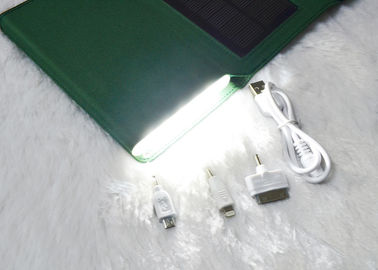 chargeur 5W solaire pliable avec la torche intégrée de la banque 1.5W de puissance du Li-polymère 7000mAh